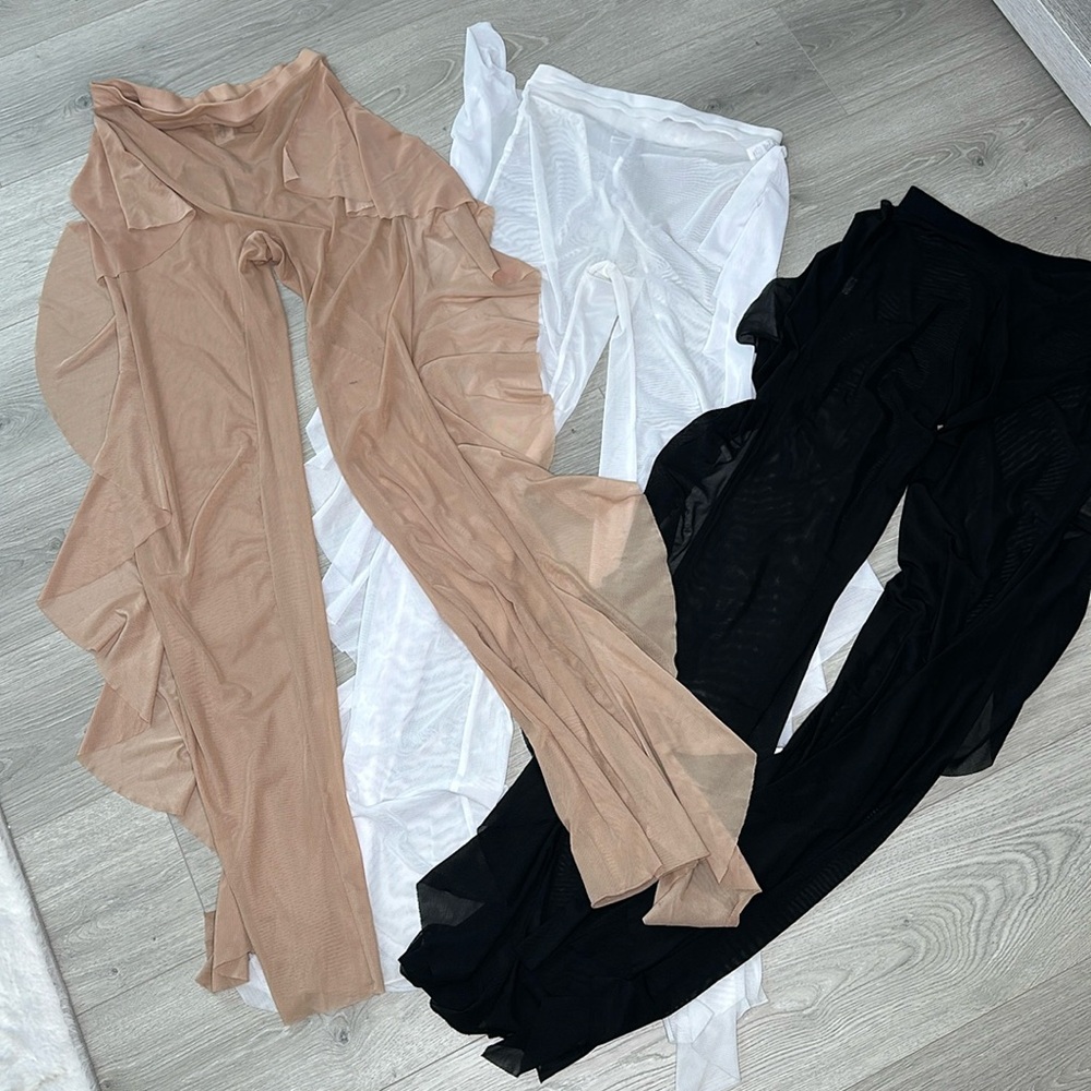 BEACH WEAR